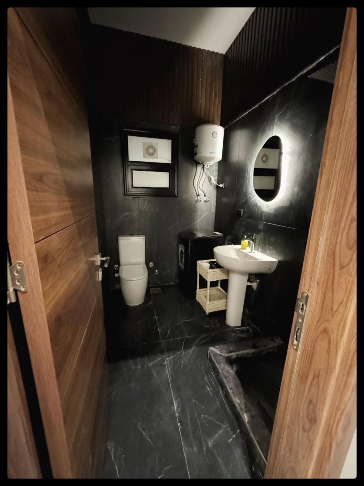 Apartment With Private Jacuzzi At New